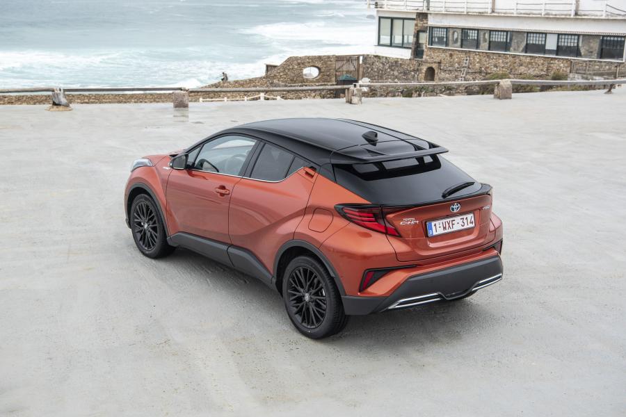 Toyota C-HR Hybrid 2019 года  (WW) (фото 69 из 174)
